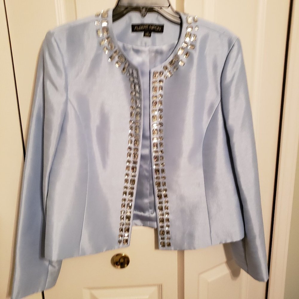Cocktail Suit - Picture 4 of 5